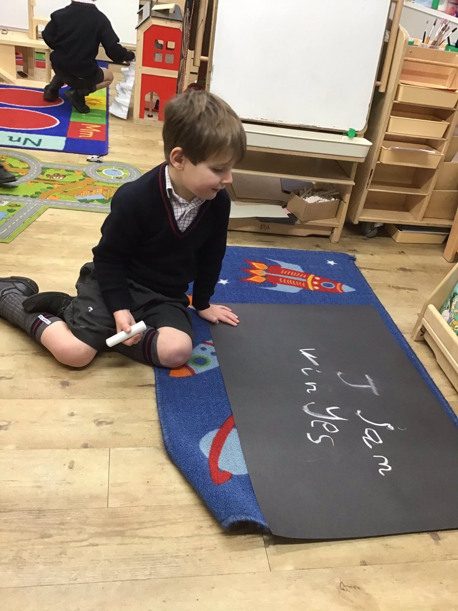 MoulsfordPP's tweet photo. Bobcats have been practising their letter formation and word building in Phonics this morning. โ๏ธ#phonics #activelearning #mpsfun https://t.co/ohxn8enror