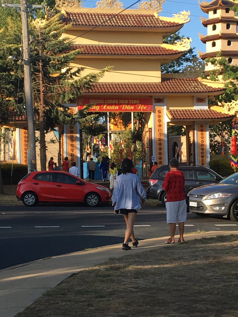 acuedlead's tweet photo. On the way to Buddhist Temple on Archibald Street #CBR HNY ! Lunar tonight ! Wonderful food, singing and hospitality. Peace https://t.co/UBx5fYxQ46
