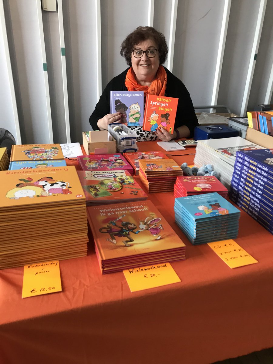 Met mijn beweegboeken en beweegliedjes op de Conferentie Bewegend Leren in Utrecht. Dans je mee?