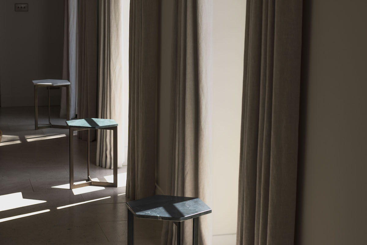 VenoorLiving's tweet photo. Presented in a distinctive hexagonal shape and crafted from solid Rajasthan marble, discover our bestselling Hive Marble Side Tables. With a choice of three solid, ethically sourced marbles &amp; seven leg finishes, each table offers a truly statement piece. > https://t.co/hTpVOBaW0E https://t.co/jePgaQEBrG