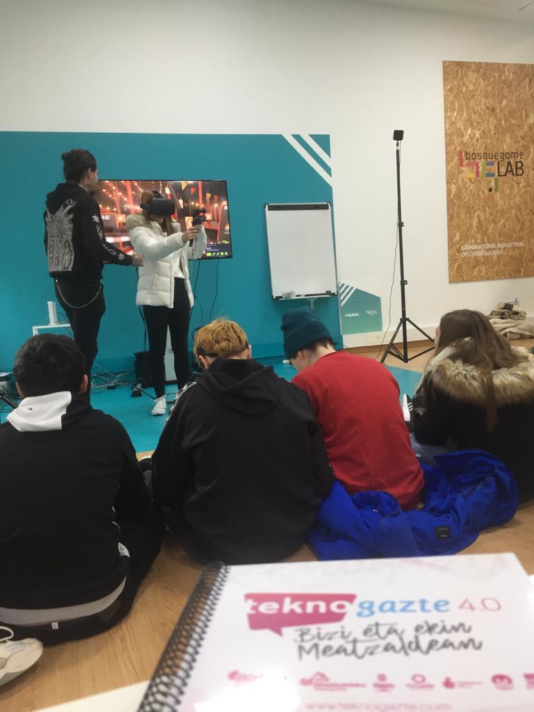 ClusterGaia's tweet photo. Celebramos el segundo taller de acercamiento a jóvenes de las tecnologías de inteligencia visual y videojuegos en #basquegameLAB de la mano de @meatze https://t.co/RuW7jG8ra8