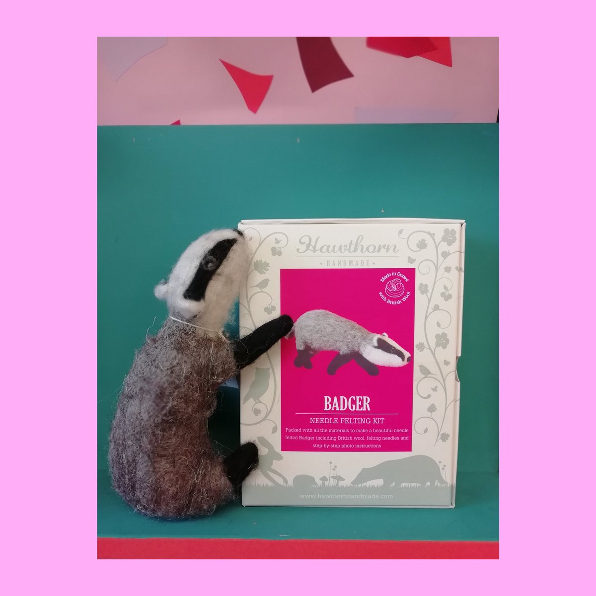 FieldersArt's tweet photo. These needle felting kits have always been very popular in the shop!🦡🧵​
See the final creation next to the beginners kit!
#needle #badger #hawthorn #handmade #felt #animal #kit #needlefelting #craft #artshop #artsupplies #diy #Fielders #independantshop #crafty #Wimbledon #wool https://t.co/UDdh3TkUmH