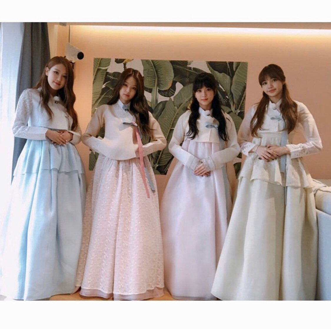 lisoo_bp_13's tweet photo. 前髪ジス久しぶりすぎて死んだかわいすぎ https://t.co/qYGVG5RqBJ
