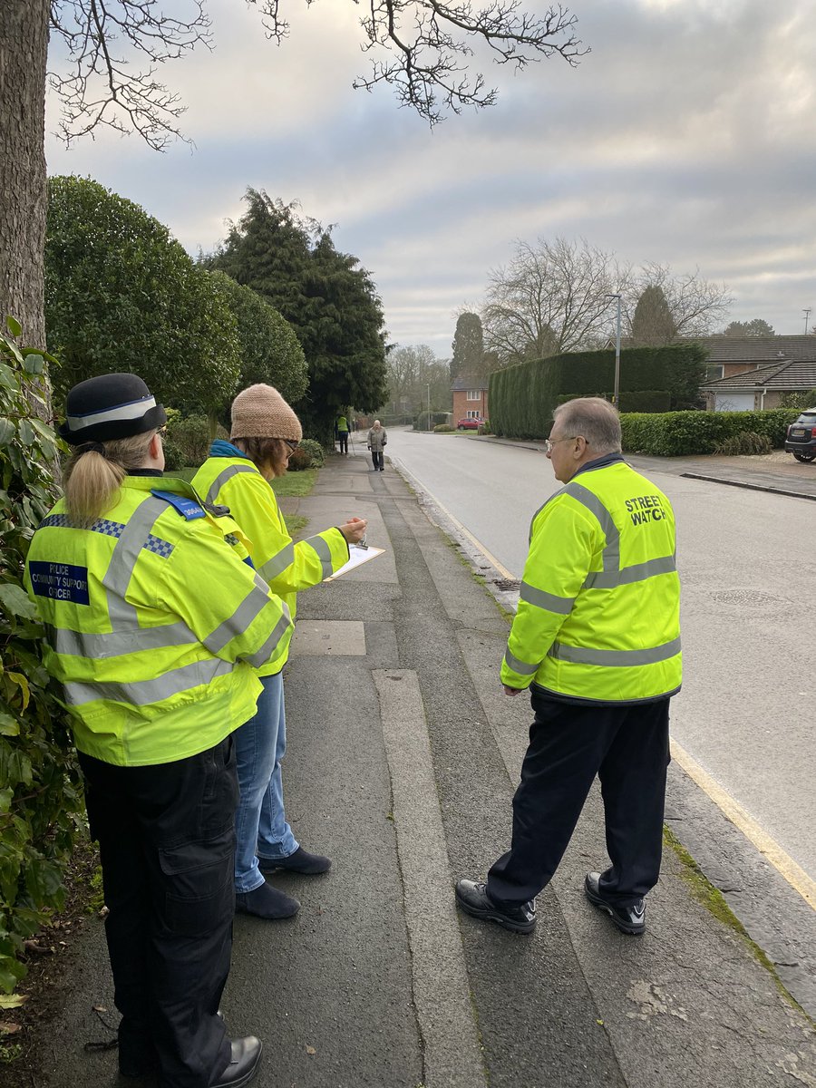 RuralsWMP's tweet photo. Great community speed watch session this morning in #Dorridge ๐
Lots of drivers caught speeding and so they will be hearing from us very soon! ๐๐จ๐จ ๐ ๐จ๐จ
#Fatal5 #StickToTheSpeedLimit
@CommunitySpeedw @SolihullUpdates @SHPartnerships @SolihullPolice https://t.co/V2STOGdke0