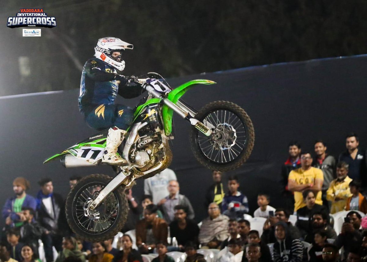 VSupercross's tweet photo. Georgey Gusev this lad from Russia   at Vadodara Supercross rode for Team PTSI in a different style and speed keeping his competitors on throttle mode. #vadodarasupercross #feelalive #aashansports ,@punesupercross @lilleriagroup2 @fmsci @TVS_Racing @redbullindia @oakley https://t.co/r4gI79yDGr