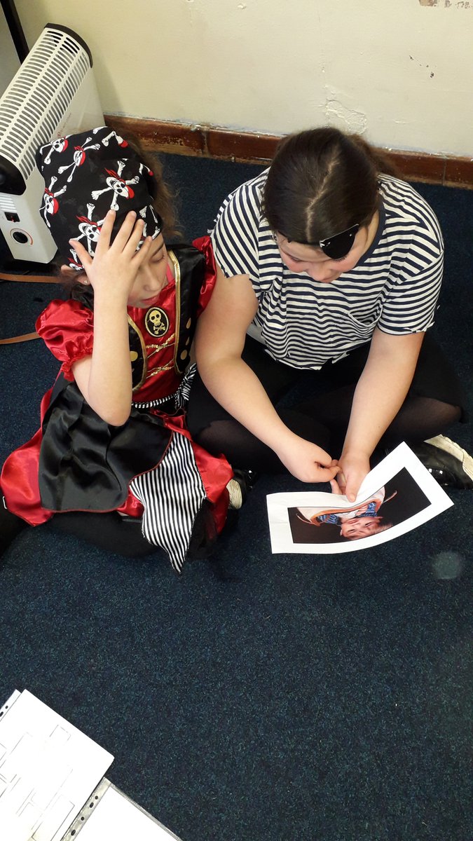 GlanYrAfonPS's tweet photo. #dosbarthharlech #Talk21 We are debating "It is ok to steal" using persuasive sentence openers #deepeningthinking https://t.co/KL1vP7y1wh