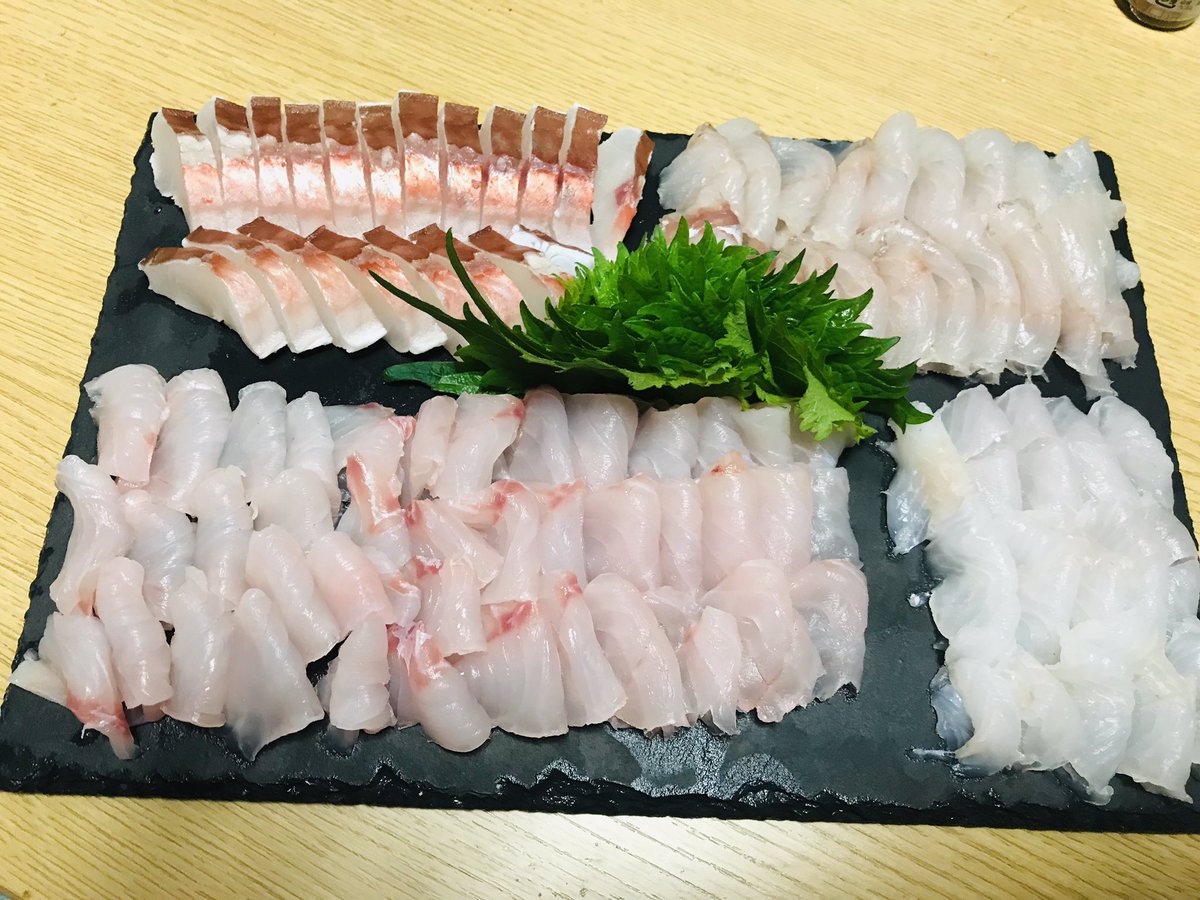 多田水産 En Twitter 今夜のツマミは赤ヤガラとホウボウのしゃぶしゃぶ 刺身は赤ヤガラ ホウボウ マハタ カサゴです盛り付け雑です本日も皆さんお疲れ様でした ๑ ๑ 多田水産 En Twitter 今夜のツマミは赤ヤガラとホウボウのしゃぶしゃぶ 刺身は赤ヤガラ ホウボウ マハタ カサゴです盛り付け雑です本日も皆さんお疲れ様でした ๑ ๑