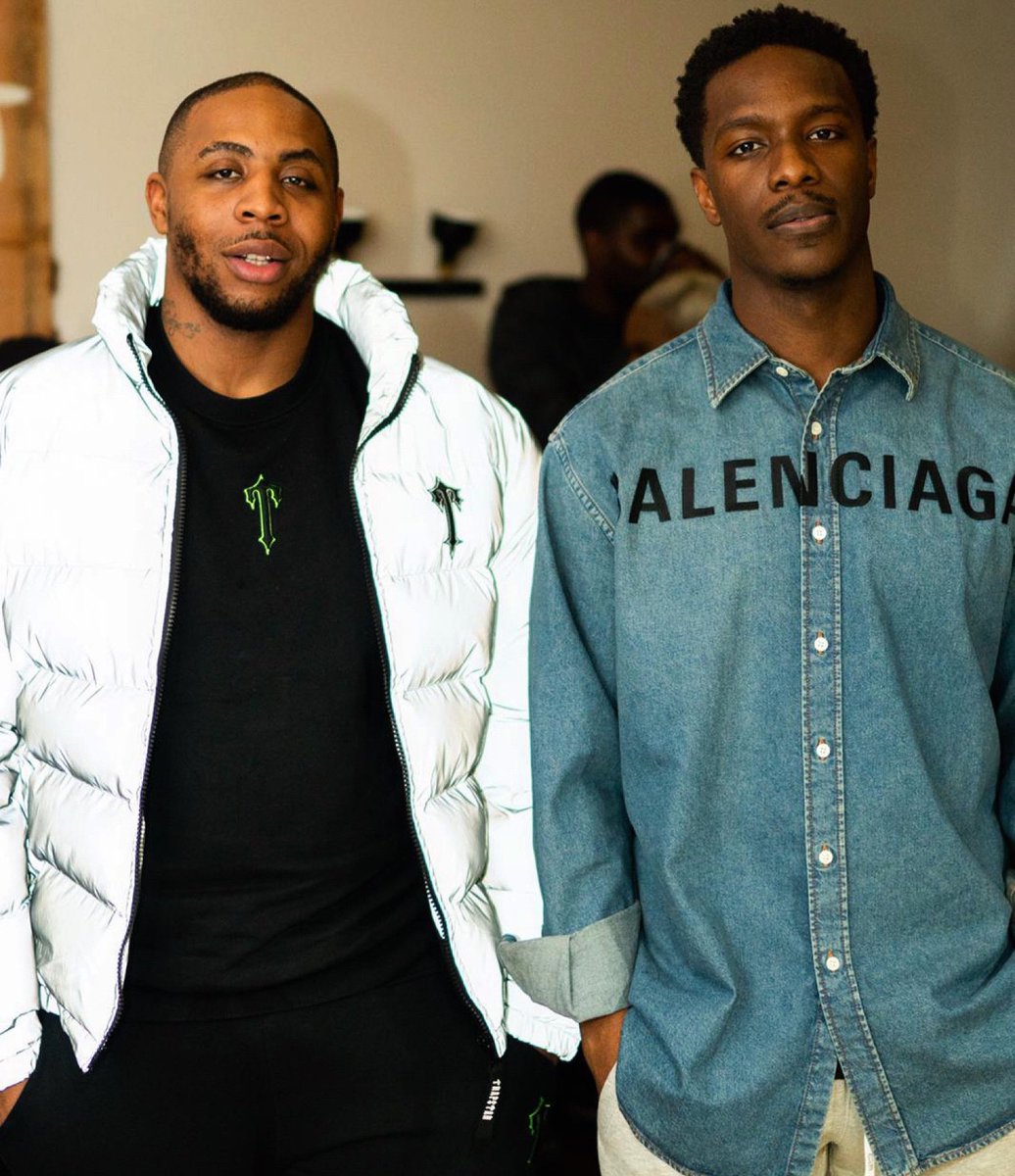 ObiOffcourse's tweet photo. My next release #MasterWayne 🦇 is out in 7 days! Much love to @BOUNCEPLAYDIRTY for coming through to my listening party the other week. This guy is always paying attention. https://t.co/46HAGymbzn