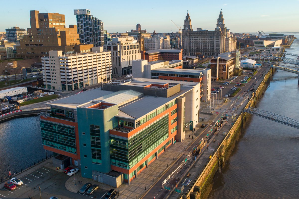 There's so much to do at #LiverpoolWaters, from hatchet throwing @HatchetHarrys, craft beer @carnivalbrewing, hotels and restaurants like @malmaisonlpool, coffee @beancoffee, to fitness @crew42gym, and much more! #Liverpool