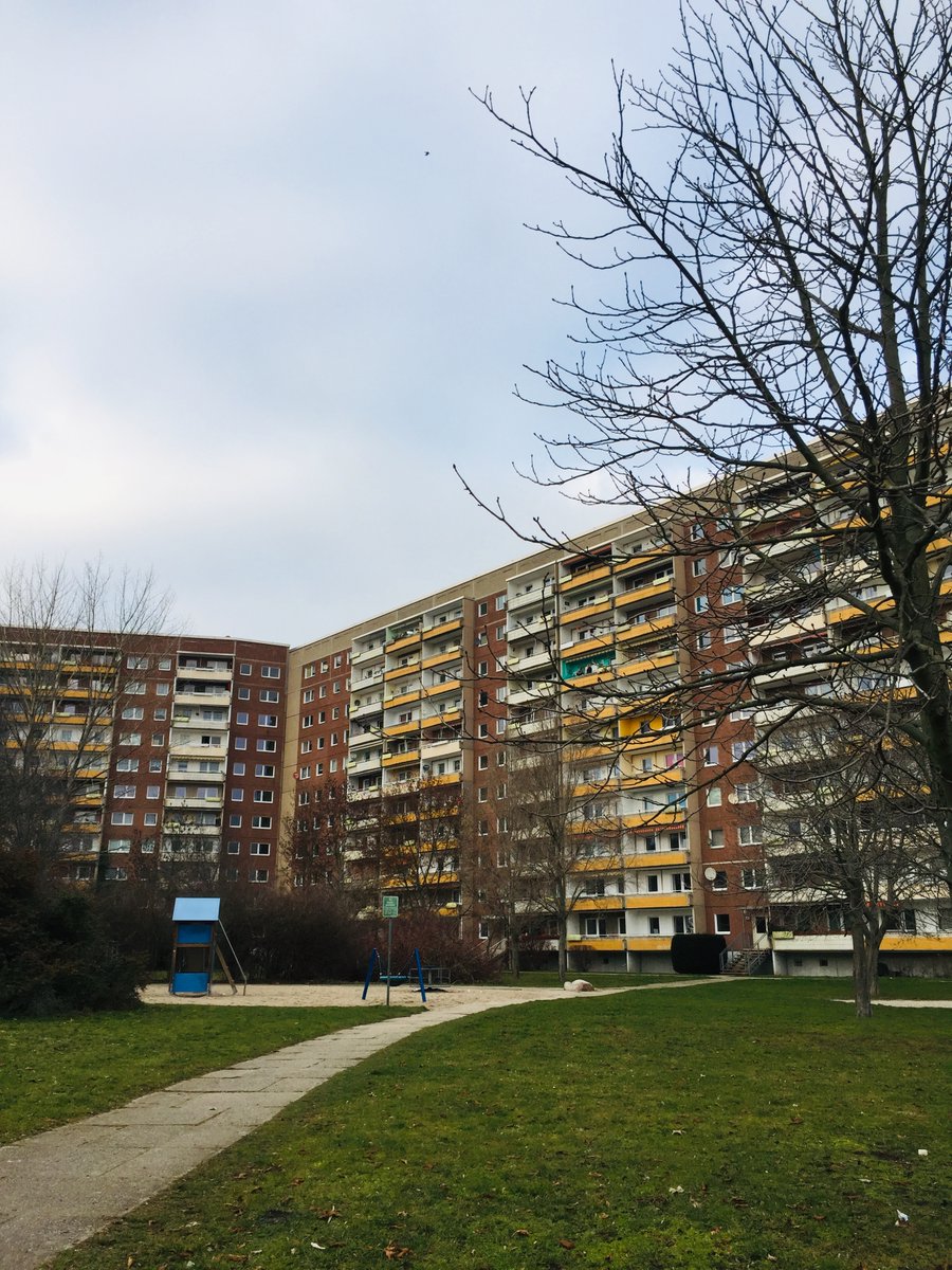 recity_itn's tweet photo. Yesterday our ESR’s visited the historical housing development in Leipzig-Grünau with Prof. Dr. Sigrun Kabisch from @UFZ_de. From the perspective of the regeneration process
#recityitn #h2020 #mariecurieitn #recity https://t.co/mm7b5ePZmH