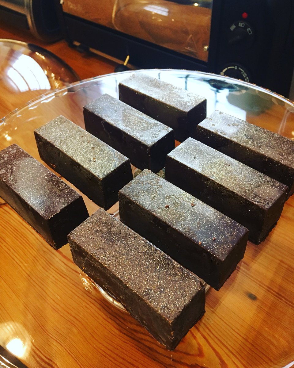Festival_Coffee's tweet photo. Vegan Twix Gold Bars...delicious...don’t miss out!! #cakes #vegancakes #glutenfree #chestercakes #chestercoffee #visitchester #indychester #discoverchester #lovechester #indycoffee #supportindependents #justacard #justacoffee #cheshire #chestertweets https://t.co/eG4WunocKs