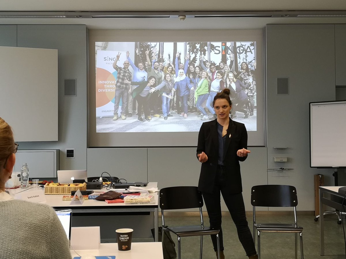 Today <a href="/Seraina_muc/">seraina soldner</a> talked about the SINGA #community, our vision and our“why“ <a href="/ZHAW/">ZHAW</a> with a group of motivated community builders &amp; com. experts from different companies &amp; public admin. Thank you <a href="/ecloo_gofar/">ecloo</a> for having us!