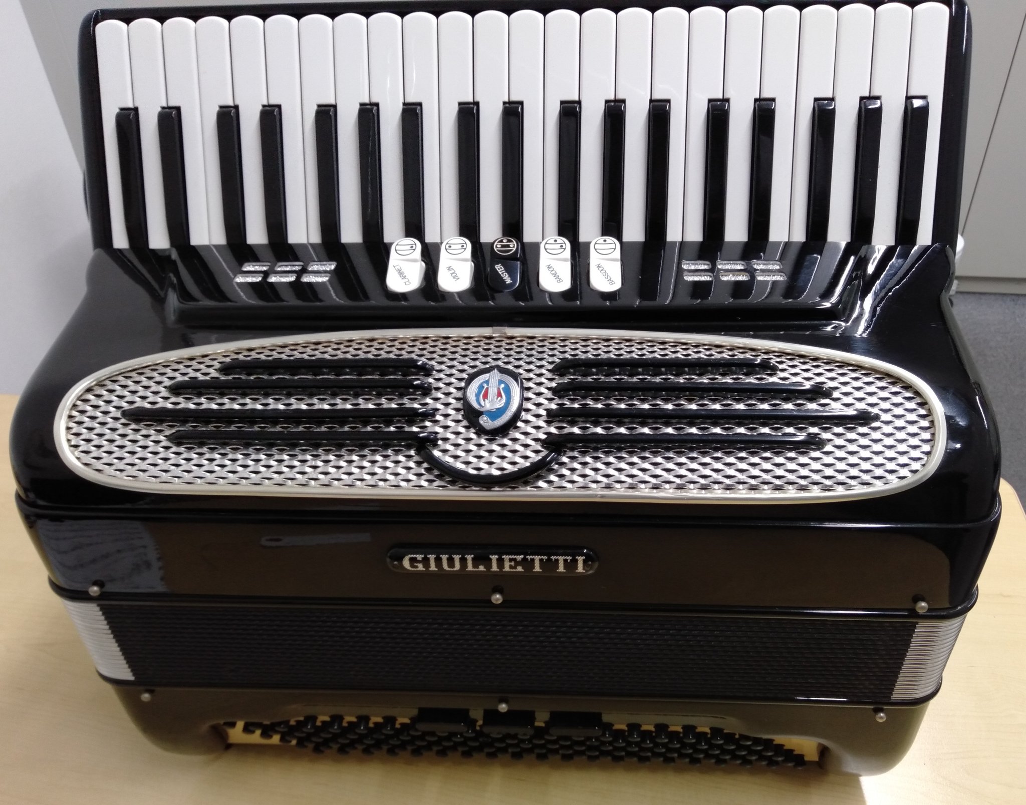 アコーディオン GIULIETTI ジュリエッティ 白