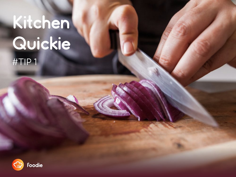 foodienig's tweet photo. Onions Stink
Are you the type that hates cutting onions because you never seem to get the smell out of your hands?
Try forming a paste with baking soda and water. Rub it on your hands and wash.
#kitchenquickie
#kitchentip
#foodpreneur
#foodie https://t.co/SbwJKAbNpI