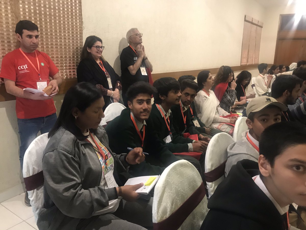 hussain_uzma's tweet photo. Young and bright participants. #AKUIED #SPEAKUHack2020 #HackathonIED #AKU #IED #CCIT #AghaKhanUniversity #InstituteForEducationalDevelopment
#AKUHackathon @AKUGlobal https://t.co/holtiwf7nj