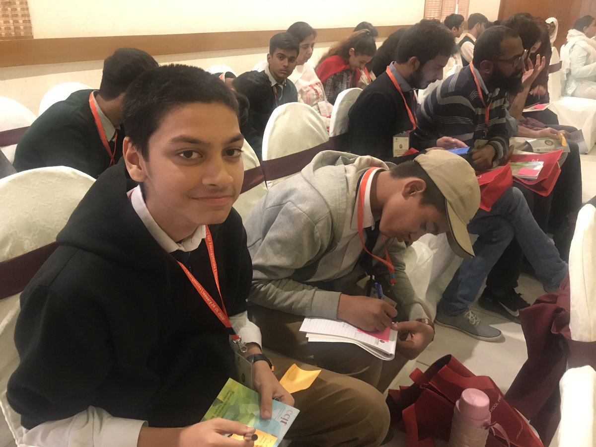hussain_uzma's tweet photo. Young and bright participants. #AKUIED #SPEAKUHack2020 #HackathonIED #AKU #IED #CCIT #AghaKhanUniversity #InstituteForEducationalDevelopment
#AKUHackathon @AKUGlobal https://t.co/holtiwf7nj