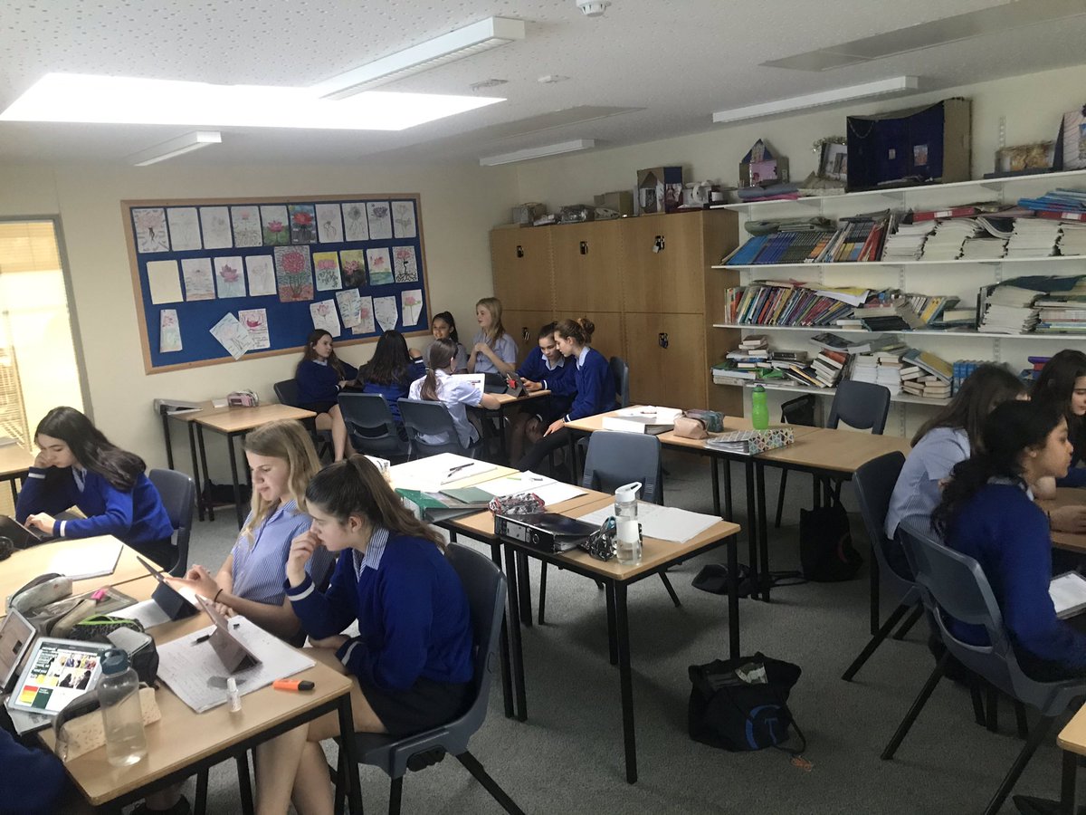 Tormead_RS's tweet photo. Y10 demonstrate a capacity for collaboration and independent learning with their presentations on different ecumenical communities. #eduHPL https://t.co/M0oMvf69gP