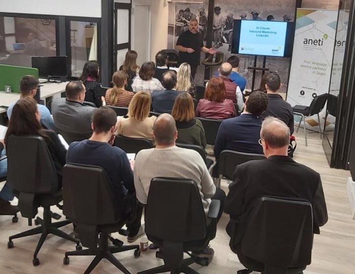 aneti_info's tweet photo. Esta mañana hemos celebrado un nuevo desayuno-networking de #traducción en Madrid sobre Inbound Marketing y LinkedIn con más de 20 empresas https://t.co/pKaqo9zDcD