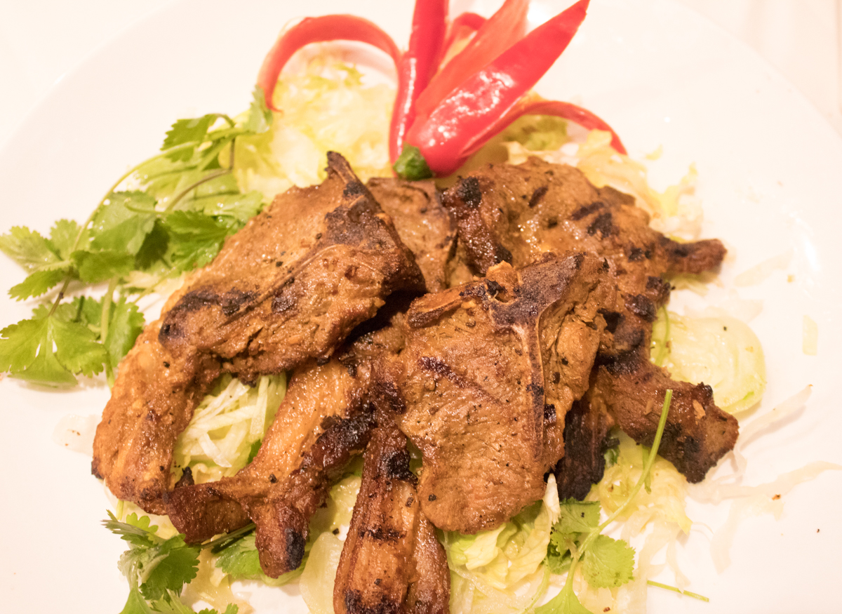 Yuhoki's tweet photo. Is #spicyfood your go-to motivation? Mouth-watering Spicy #GrilledLamb is tender, saucy and tastes amazing with a steamed rice! 😍💪

#FoodHeaven #londonfood #foodies #munchies #thursdaythoughts #fridayay #fridaymotivations #fridayfeelings #delicious #tasteoflondon #canarywharf https://t.co/gnJl6QtOa4