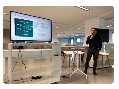 Agam_marseille's tweet photo. [ÉVÉNEMENT] Présentation de l'outil SPOT par notre Chef de pôle Données urbaines dans le cadre du séminaire #capdigital : https://t.co/FCEpNAW0QL https://t.co/5ed8WbTLDo