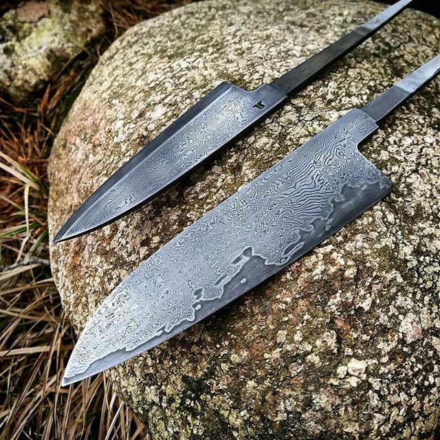 smed_johan's tweet photo. Here is how the #blades turned out. I will try to finish them asap. #blacksmith #handmade #damascus #laminated #forgewelding #knivesofig #knifemaking #knifeporn #nodaysoff #patternweld #makersgonnamake #learning https://t.co/Nf2lgSgHve https://t.co/YJDkHqRabv
