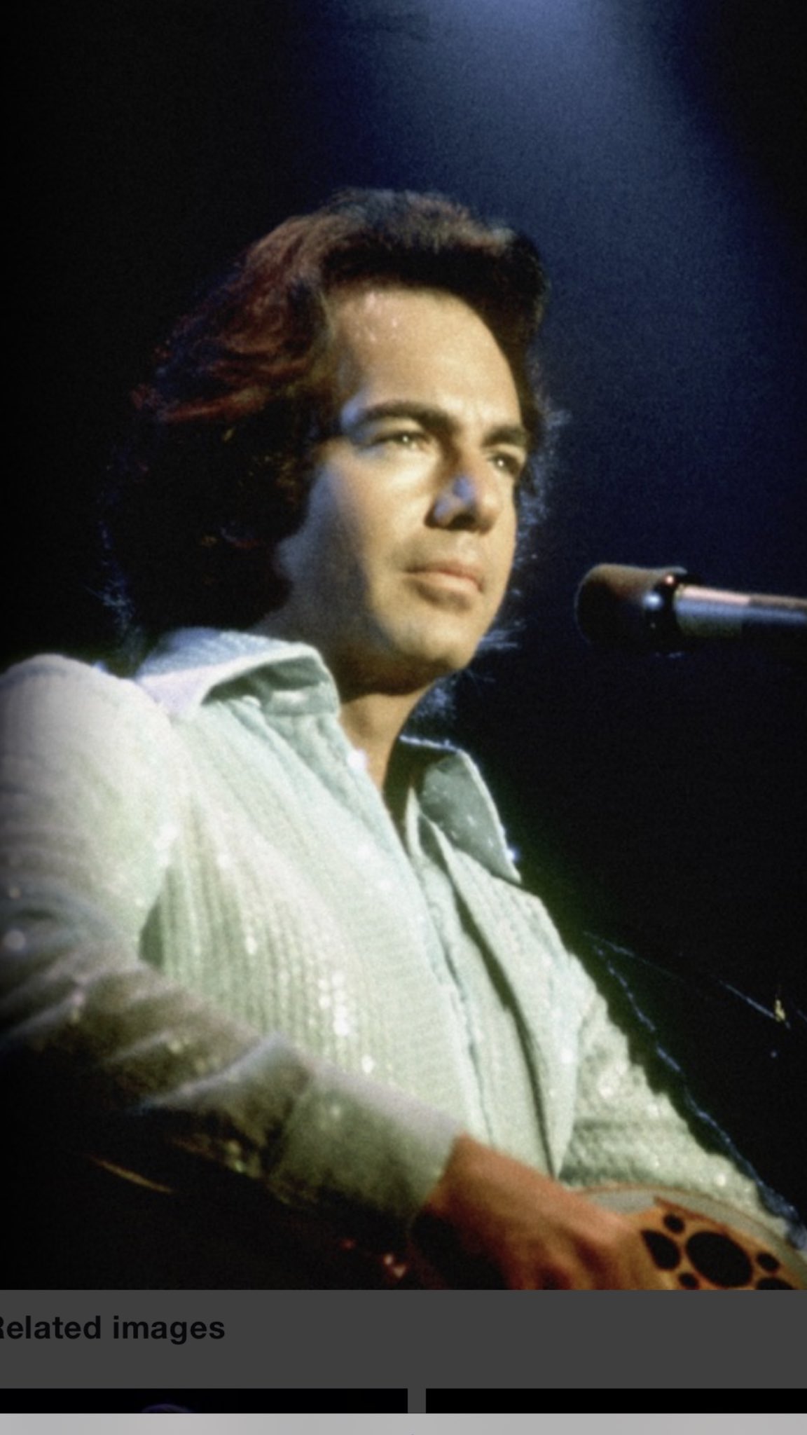 Happy birthday to my favourite artist of all time Neil diamond. 