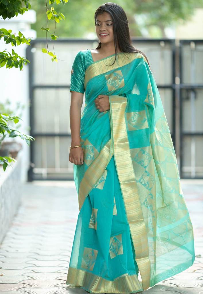 infy_store's tweet photo. 🔥Grab the Independence Day Offer🔥
😲Get Up to 50% Off😲 
Buy now👉https://t.co/EKPYV9UW94
❤️ Please RETWEET if you like the post❤️ 
#offer #deals #discounts #ppc #ctr #neilpatel #digitalmarketing #sarees #vouchers #promocodes #offers #shoutmeloud #buyingselling https://t.co/eNY1rL5HdL