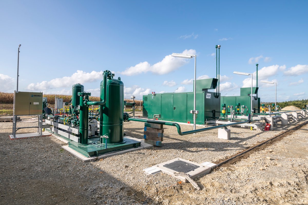 natrangroupe's tweet photo. [#BilanGaz2019] : En novembre #2019, #GRTgaz a mis en service le 1er site pilote appelé « rebours », pour inverser les flux entre les réseaux de distribution et de transport de gaz : un fonctionnement inédit des réseaux pour maximiser le potentiel d'injection de #gazrenouvelable. https://t.co/QdvqefvxUW