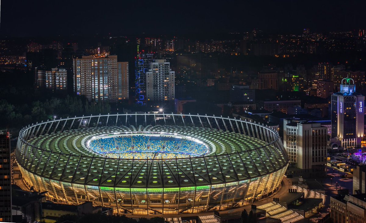 RKhomynets's tweet photo. Ви тільки подивіться на цього красеня. Стадіон просто зачекався на концерт Бантан Сонєндан #BTS 
WELCOME TO UKRAINE, WELKOME TO KYIV💜🇺🇦💜🇰🇷💜
#BTSComeToUkraine 
#BTSTOUR2020UKRAINE https://t.co/oOhbB91wxo