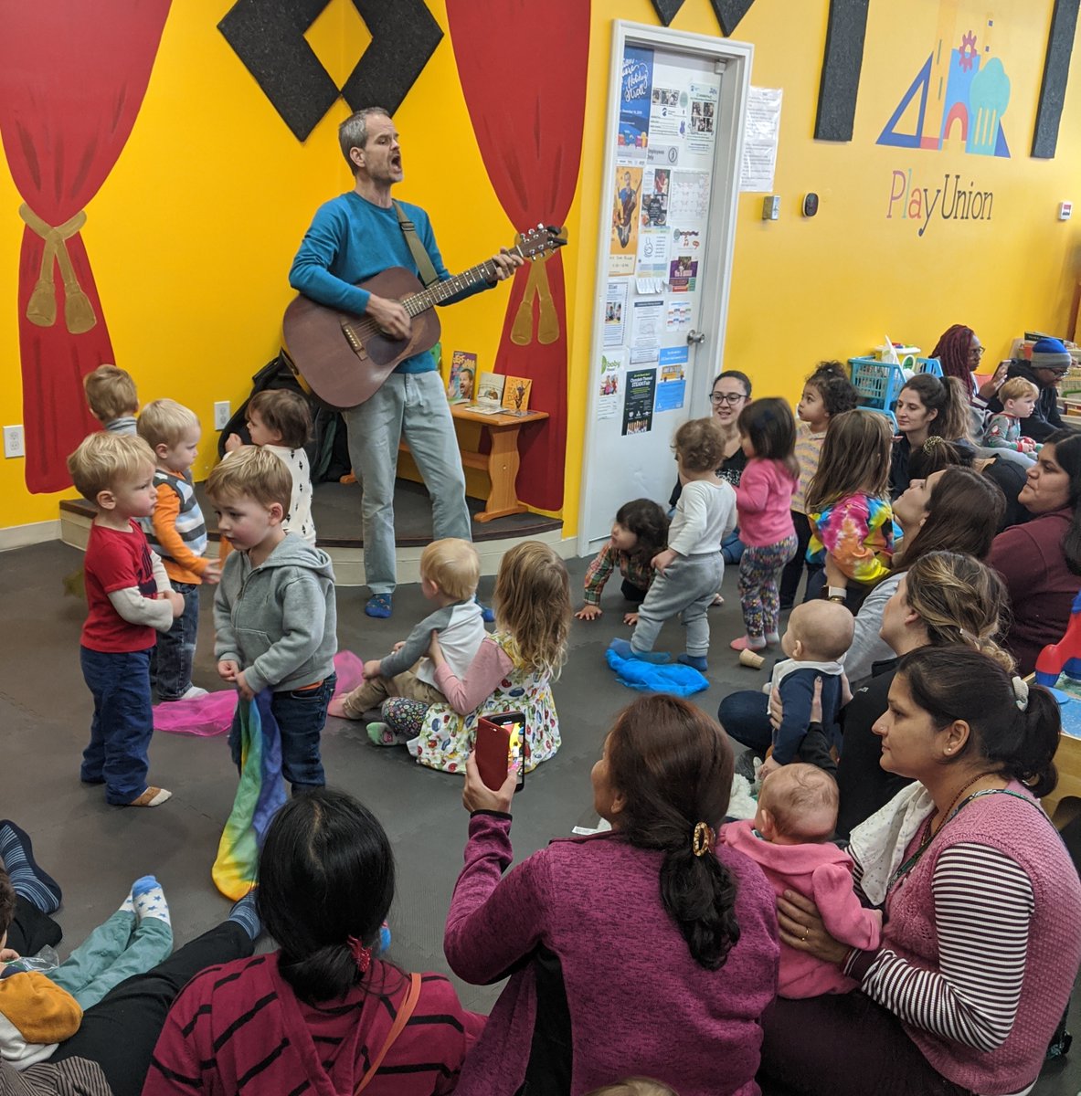 Today in Somerville...
<a href="/playunion/">playunion</a> singalong 11:30am
Who's ready to sing?!?
#kidsmusic #familyfun