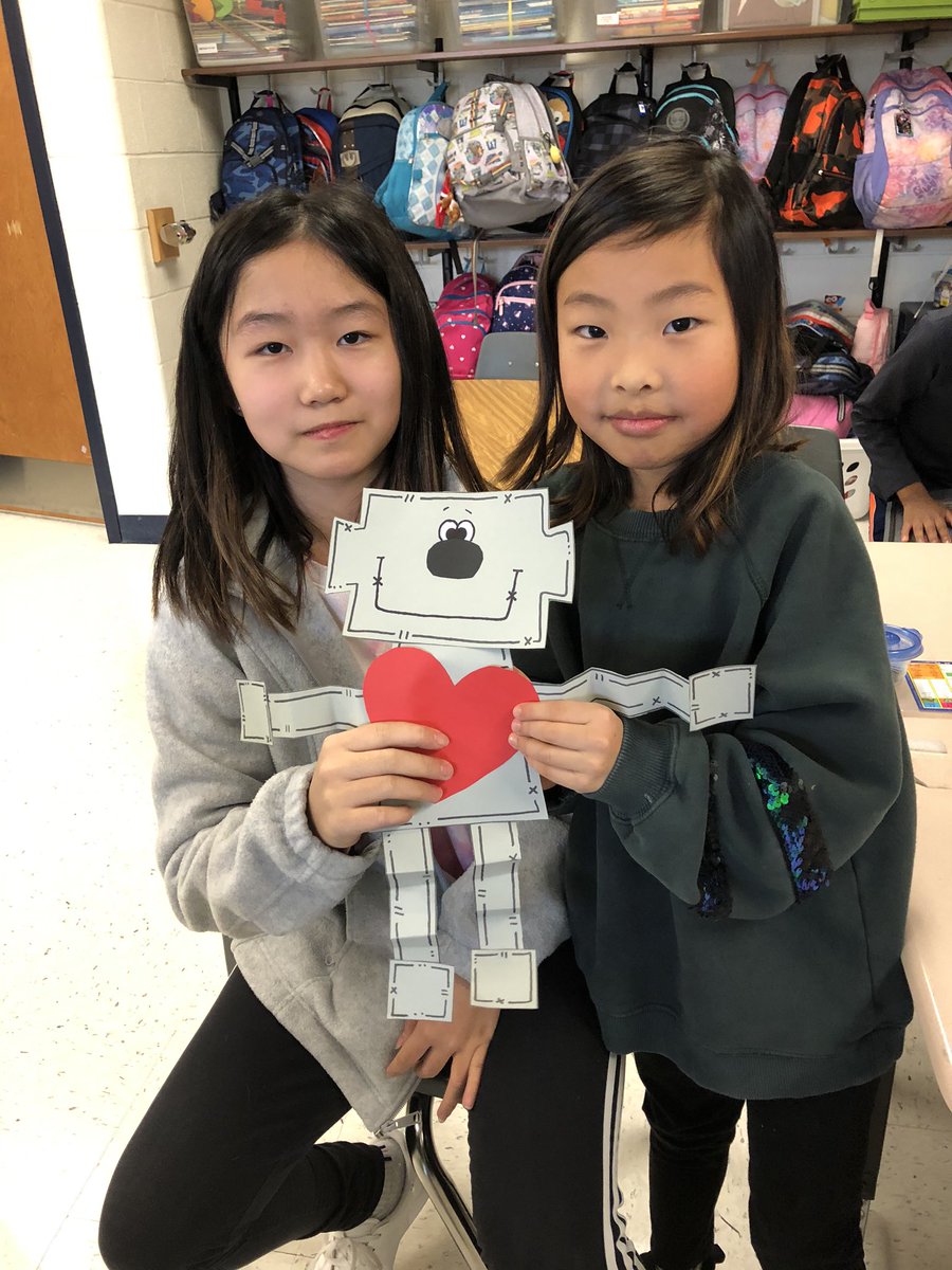 MrsHosen's tweet photo. Yesterday we worked with our Pup Partners on a fun valentines craft! @myers_marvels https://t.co/VXDZ8NtSkZ