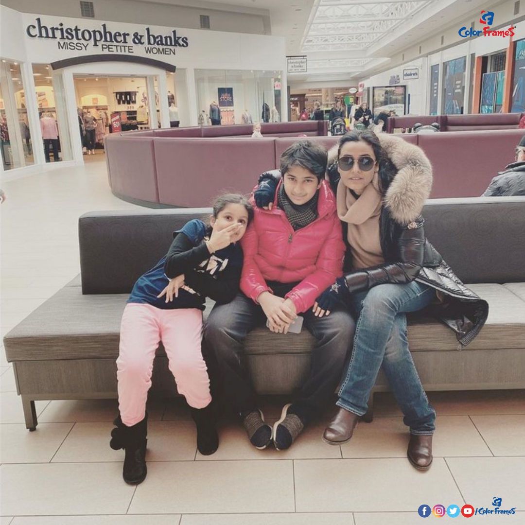 colorframesind's tweet photo. Mahesh Enjoying with his  Family 
#Maheshbabu #colorframes https://t.co/5F0JHKEsbn