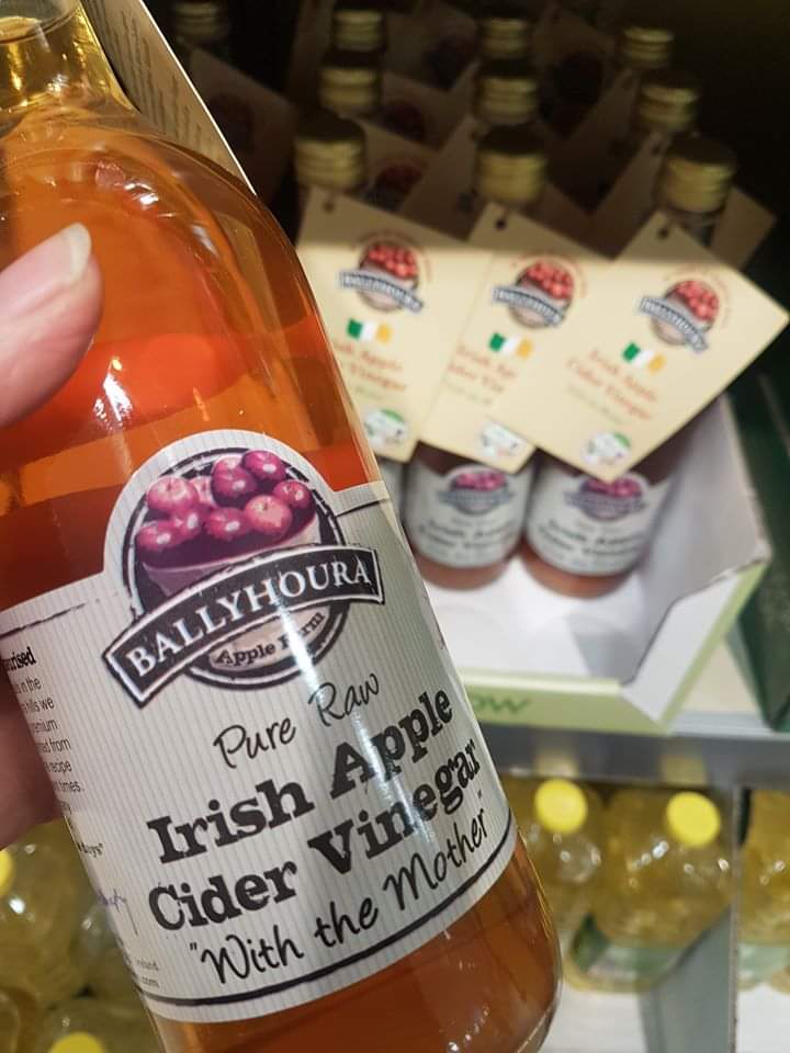 ballyhouraapple's tweet photo. Have you seen our Irish Apple Cider Vinegar stocked up in your local @Aldi_Ireland store this week๐ we'd love to see your pic's ๐ธ๐ค
#SuperSnaps #BallyhouraBrand #GrowWithAldi #HealthyJanuary https://t.co/VGlJ6pqKSd