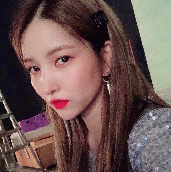 fairysooberry's tweet photo. so(god)won: belle and i said #visualrights ๐
#BuddySelcaDay @GFRDofficial https://t.co/JuT3IQ26Le