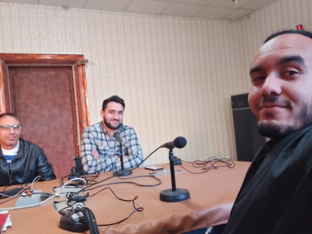 Last week we had the pleasure to be the guests of Tamanrasset's national radio station where me and my mentor Djelloul Bouida and my brother <a href="/Abdessamad_kazi/">Samad Kazi</a> to talk about the internet's good use and multiple ways to start an online business