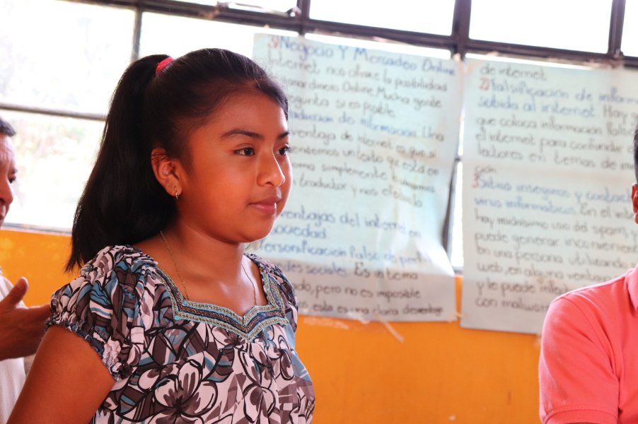 OIMGuatemala's tweet photo. #DiaInternacionalDeLaEducacion

Reconocemos y celebramos a las juventudes que han migrado para estudiar y han retornado a sus comunidades de origen con nuevos conocimientos para sumar al desarrollo en sus localidades.

#Agenda2030
#ObjetivosMundiales 
#Objetivo4 https://t.co/CPNkBDPDrV