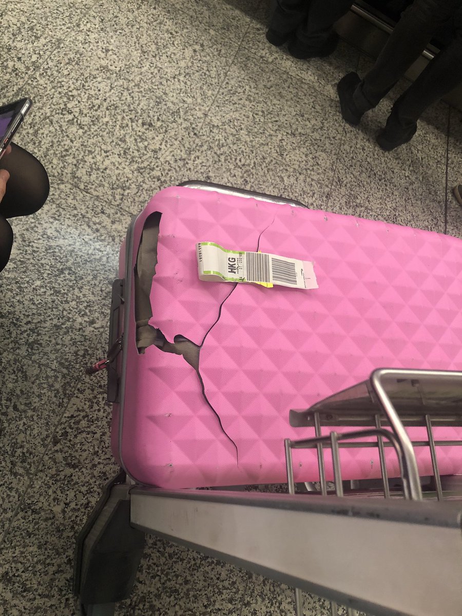 aruna14031's tweet photo. Got told to take it back home and replace it there and by the way they won’t let you check the bag in. How does even make sense. #one wheel missing #BritishAirways https://t.co/PqYezPK2YP
