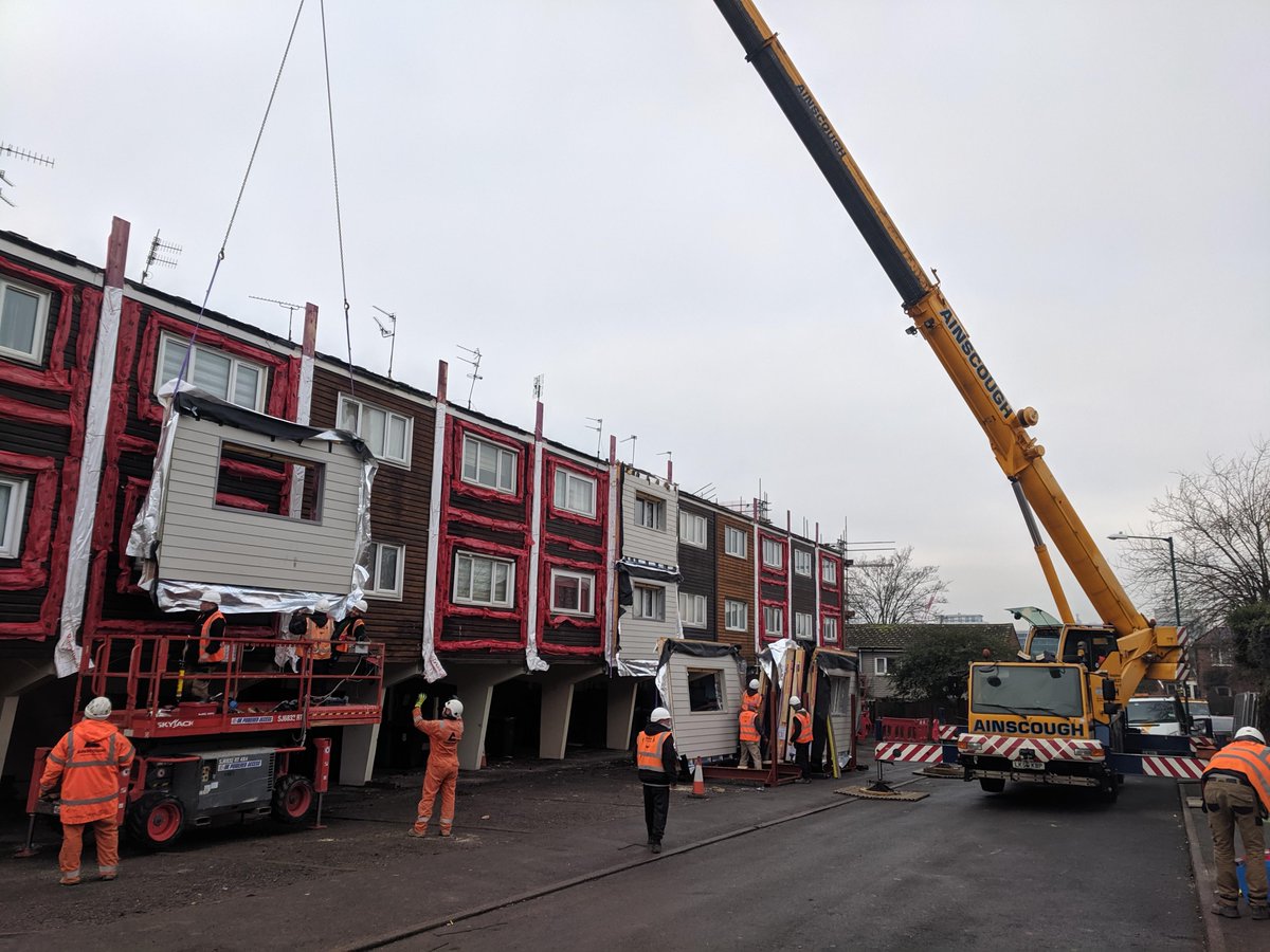 #HappyFriday Work has started on the next phase of our pioneering scheme that's turning homes from cold and draughty to warm and toasty - saving bills &amp; the planet at the same time! @nottmcityhomes <a href="/nttmenergycity/">Environment and Sustainability Nottingham</a>
<a href="/MeliusHomes/">Melius Homes</a>
crowd.in/lqkWrA