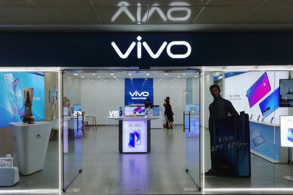 Vivo beats Samsung for 2nd spot in Indian smartphone market by @refsrc