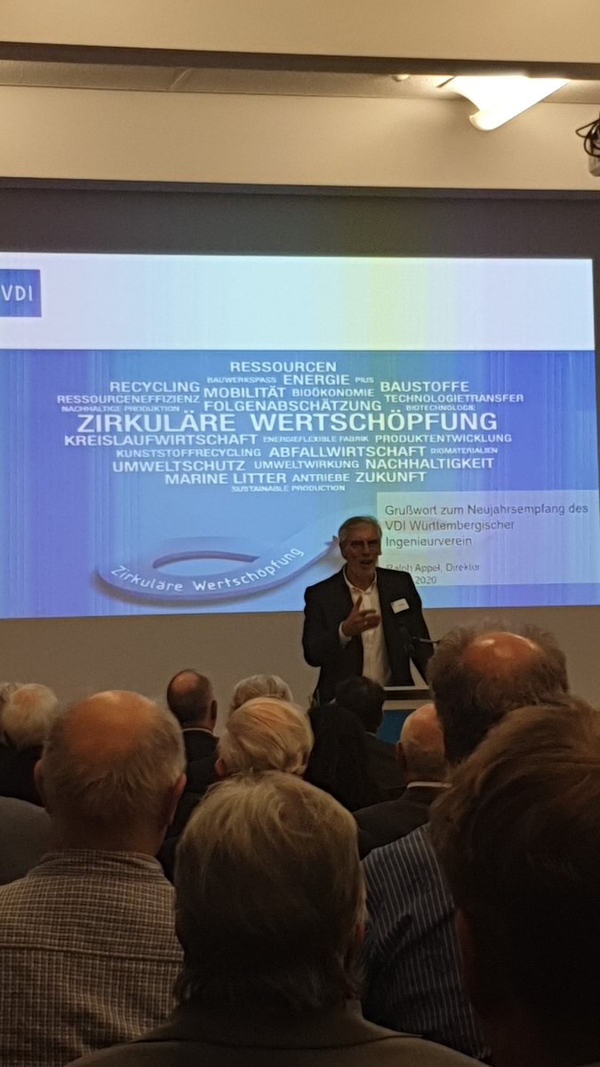 Direktor des Vereins Deutscher Ingenieure mit einem Grußwort aus der Hauptgeschäftsstelle