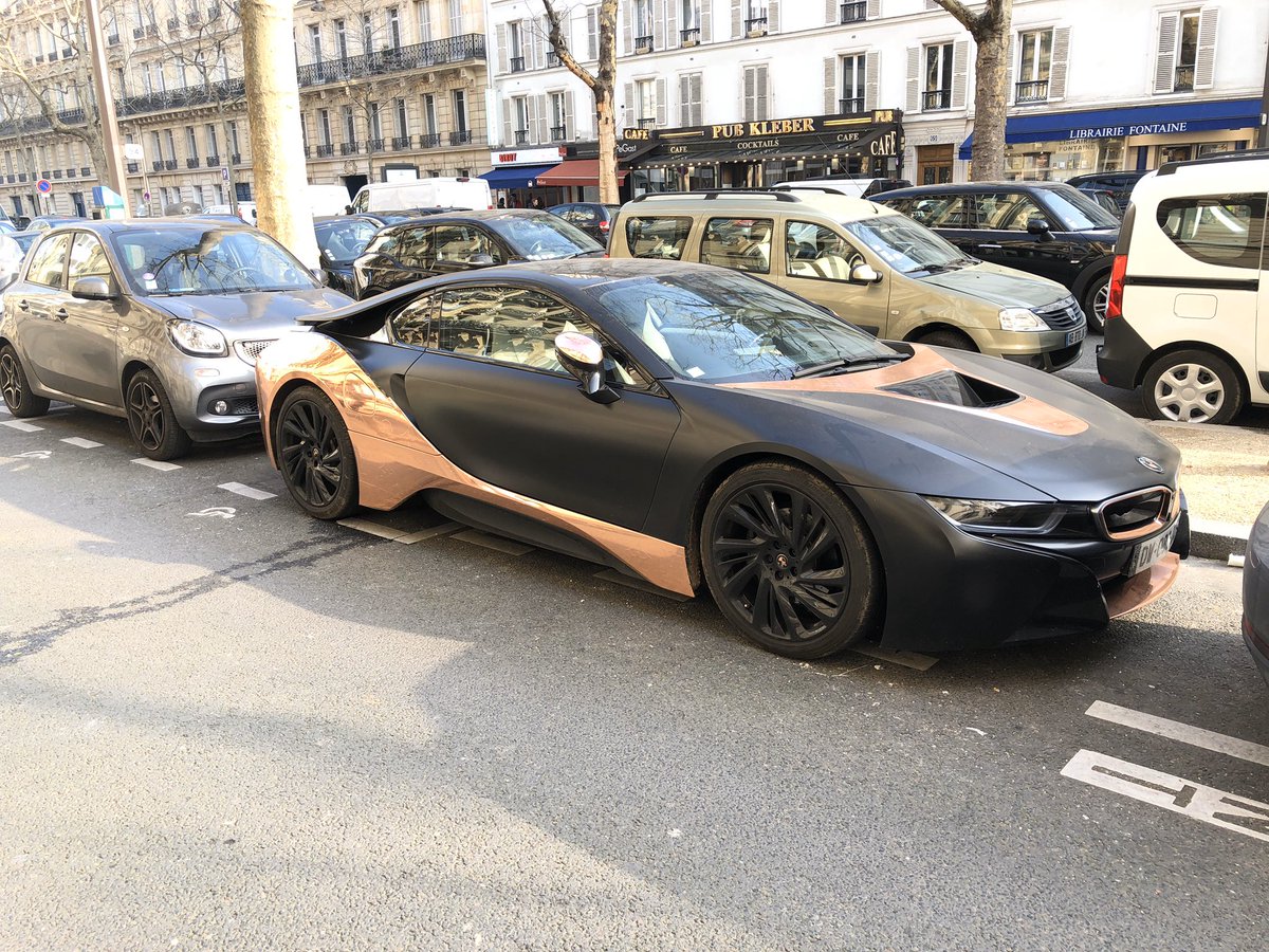 Paris Explorer tweet media