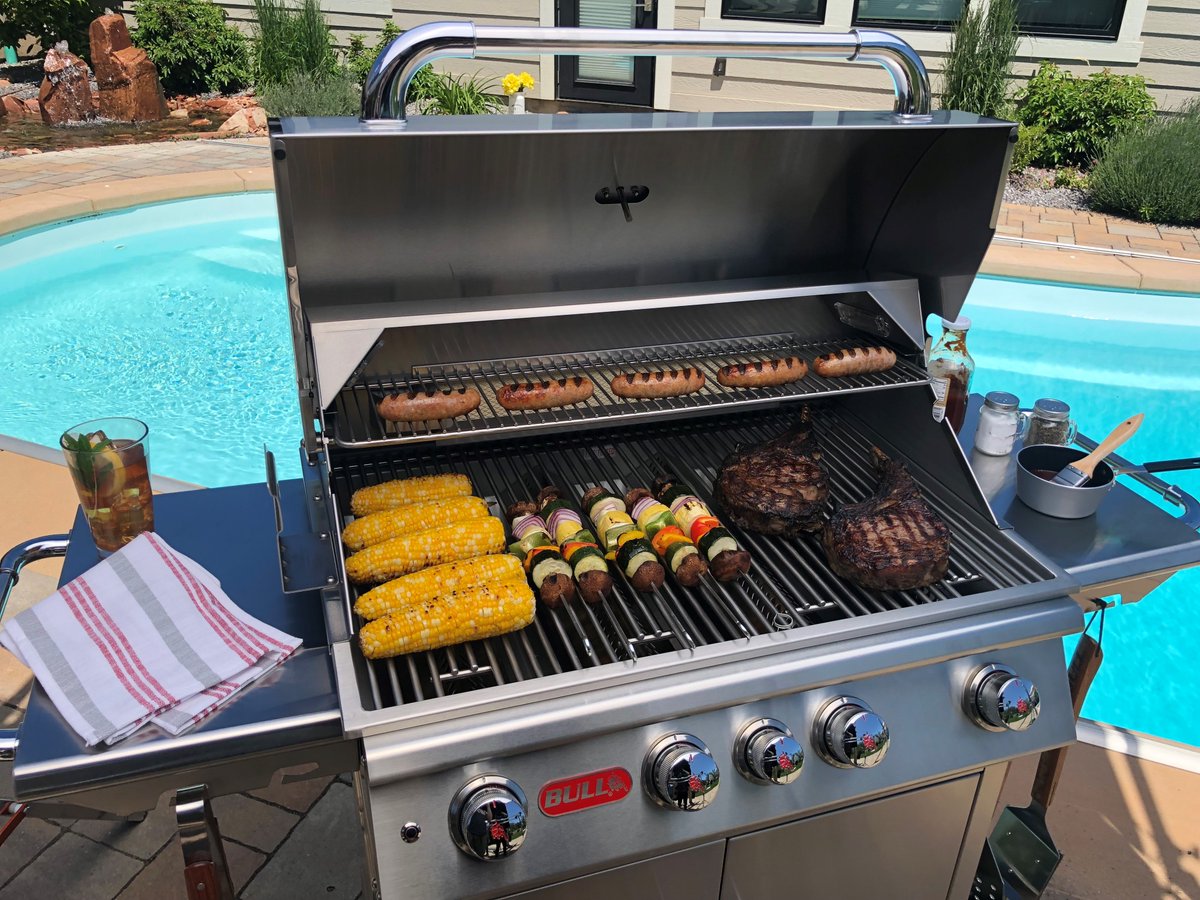 BullOutdoor's tweet photo. Cure your winter blues with a Bull Grill! The Angus cart 30" 4-Burner Stainless Steel barbeque with an infrared back burner has room to prepare food and great storage for your tools and propane tank. https://t.co/wtez6CKZGe #BullBBQ #BullGrills #GrillForGood #BuiltBullStrong https://t.co/vUy1ijFk6P