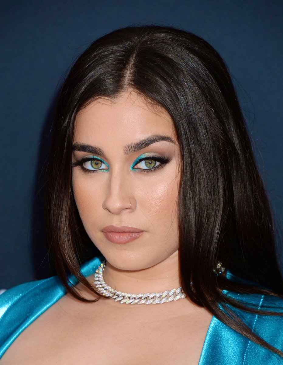 laurenjpics's tweet photo. SHE WILL KILL ME https://t.co/faCK87LaZk