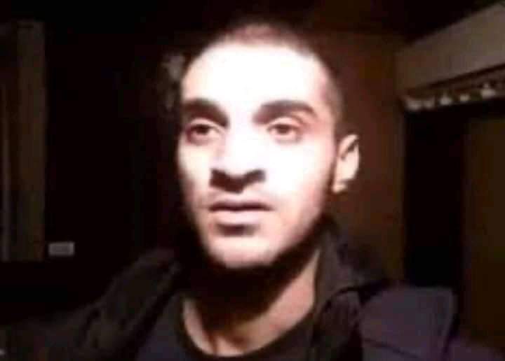 Yassoo_ElGazzar's tweet photo. *قاعدة بتفرج على فيلم مع ماما عادي جدا ومندمجين وبنأزأز لب وجه اعلان*
-ماما: صحيح اصحيكي بكرة الصبح تعملي حاجة ولا هتصحي العصر براحتك ؟!
= لا صحيني بدري عشان بيقولوا في امتحان
-ماما: ... https://t.co/iygj43ydls