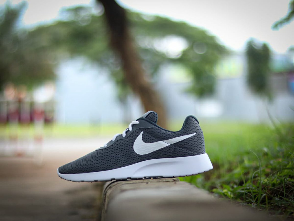 IG : HALOSNEAKERS tweet media