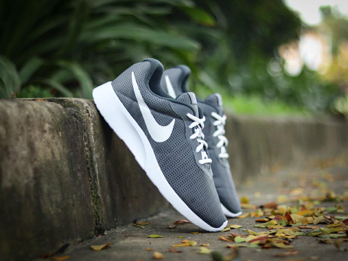 IG : HALOSNEAKERS tweet media