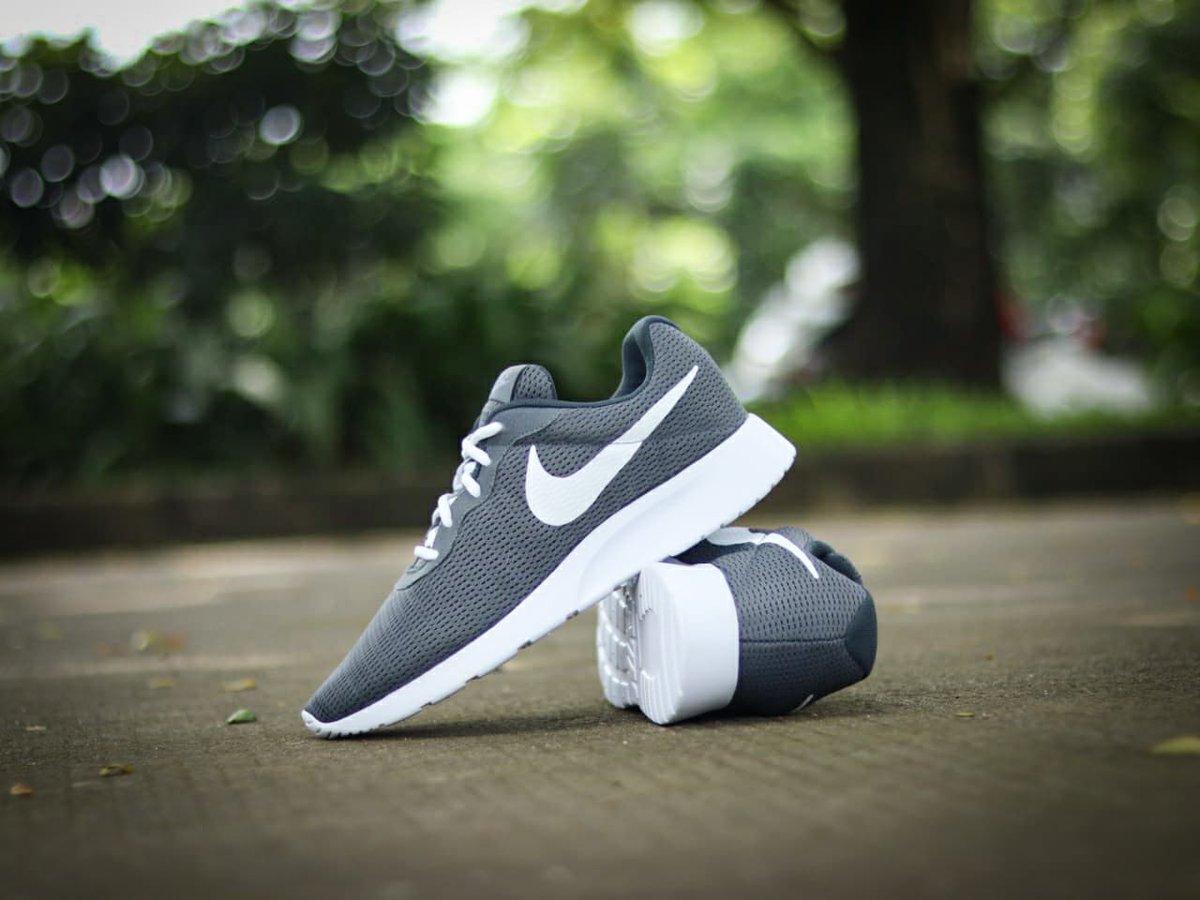 IG : HALOSNEAKERS tweet media