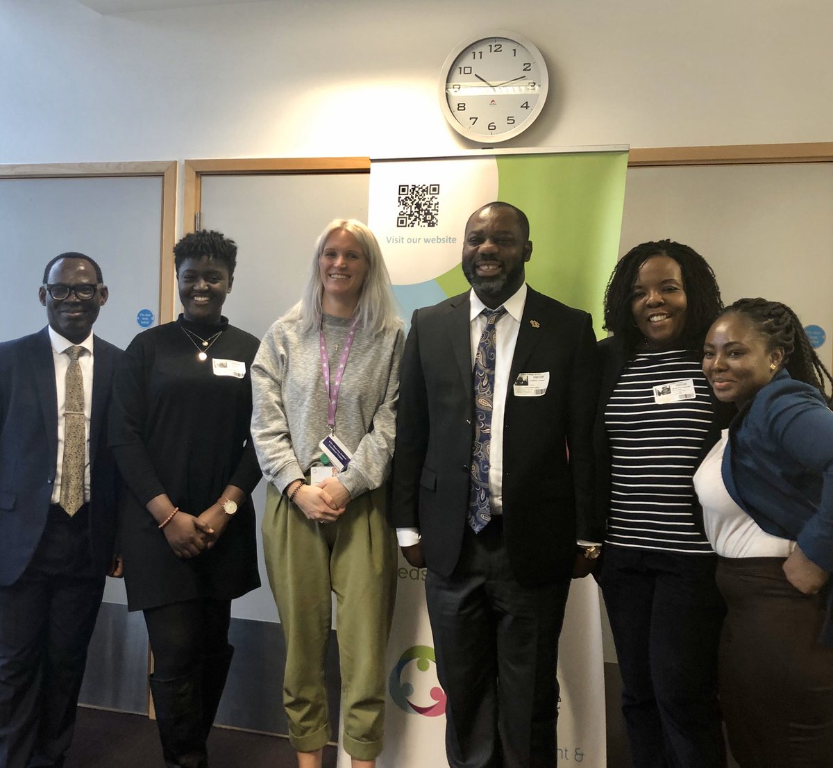 A privilege to celebrate #InternationalDayofEducation with @MatthewOPrempeh Minister of Education for Ghana @SwissCottageSch. Great discussions on the role of education for inclusive societies #PowerOfPartnership