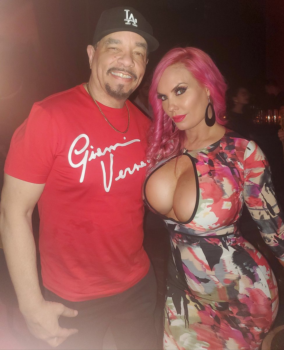 cocosworld's tweet image. Gotta love date nights❤