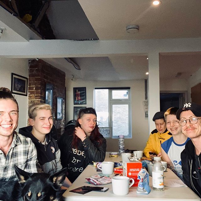 RecoveryTrans's tweet photo. Sunday's first sober social of 2020 was great! 🏳️‍⚧️#transaddictionrecovery #transgender #meetup #nonbinary #recovery #meeting https://t.co/b1ruZekA7R